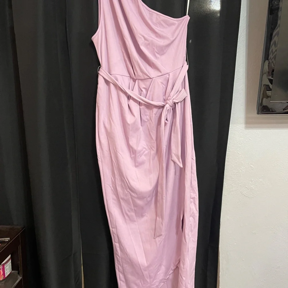 LILAC DRESS - Picture 1 of 3